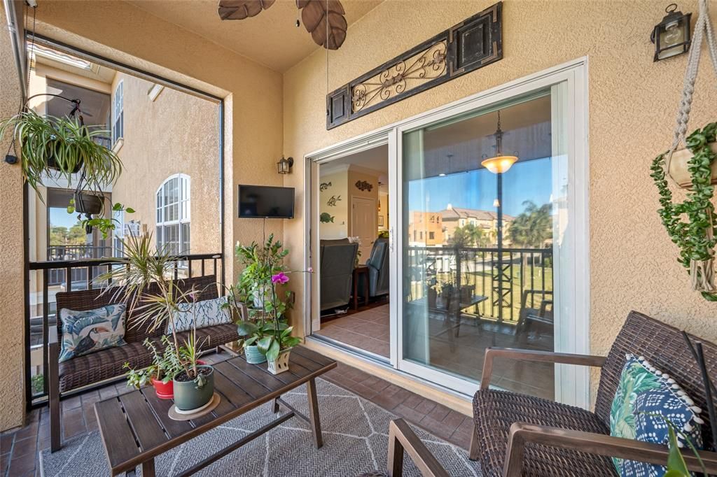 For Sale: $439,900 (3 beds, 3 baths, 2122 Square Feet)