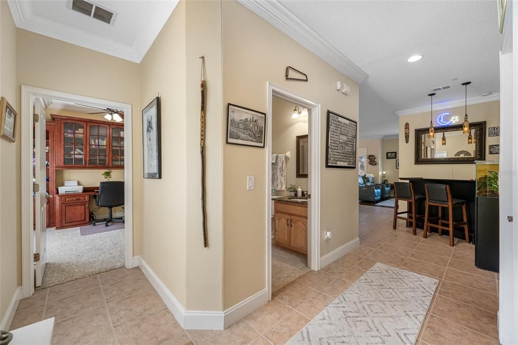 For Sale: $439,900 (3 beds, 3 baths, 2122 Square Feet)