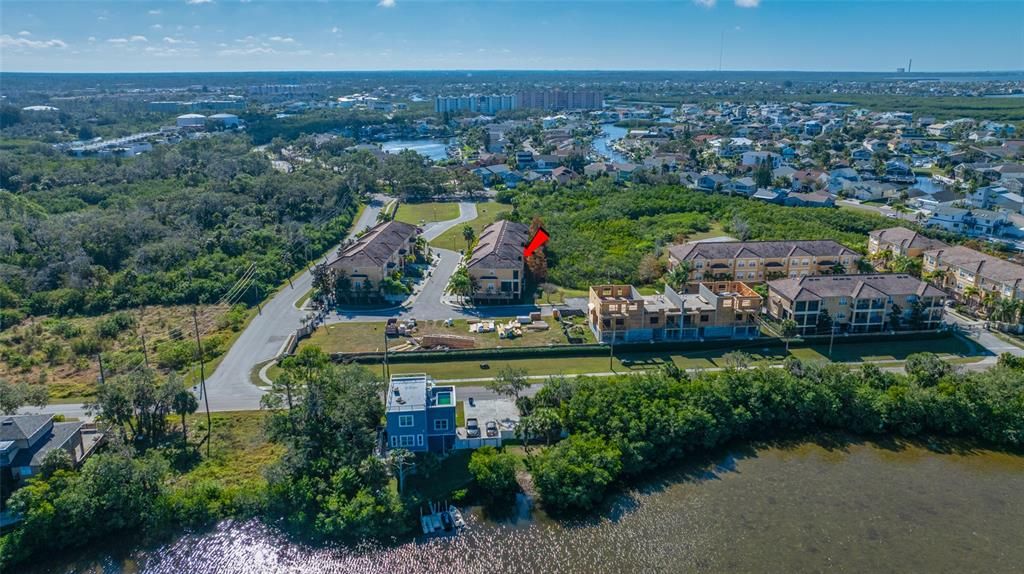 For Sale: $439,900 (3 beds, 3 baths, 2122 Square Feet)