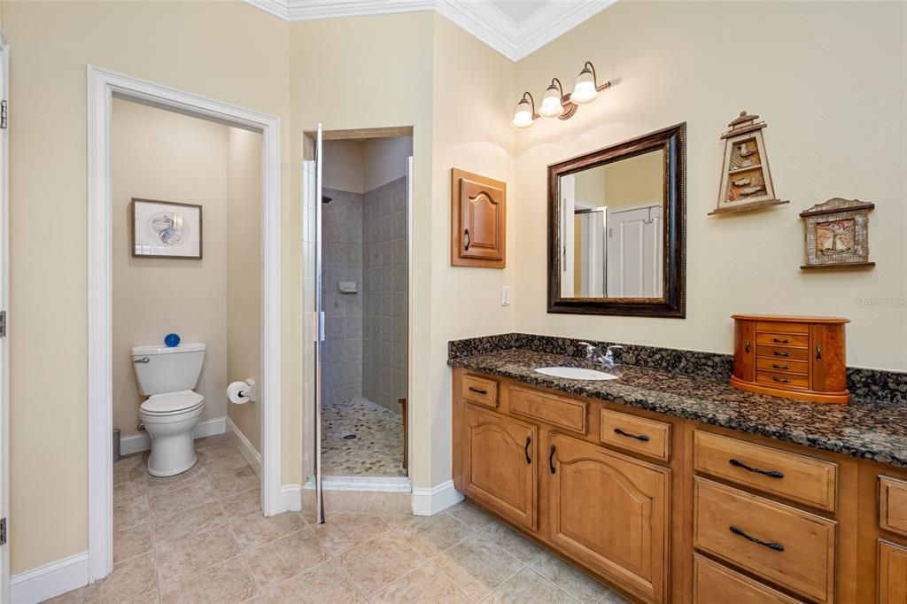 For Sale: $439,900 (3 beds, 3 baths, 2122 Square Feet)