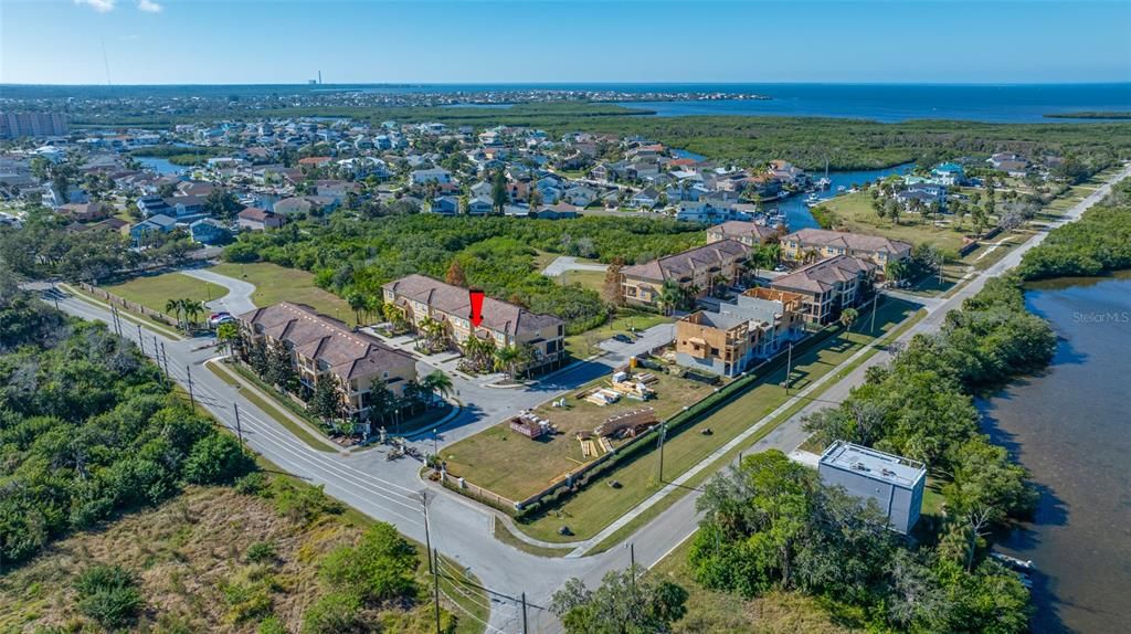 For Sale: $439,900 (3 beds, 3 baths, 2122 Square Feet)