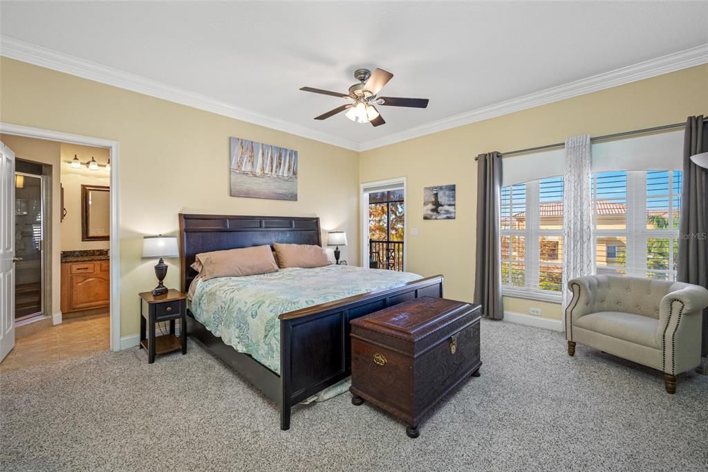 For Sale: $439,900 (3 beds, 3 baths, 2122 Square Feet)