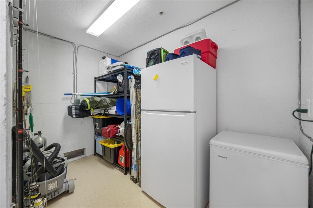 For Sale: $439,900 (3 beds, 3 baths, 2122 Square Feet)