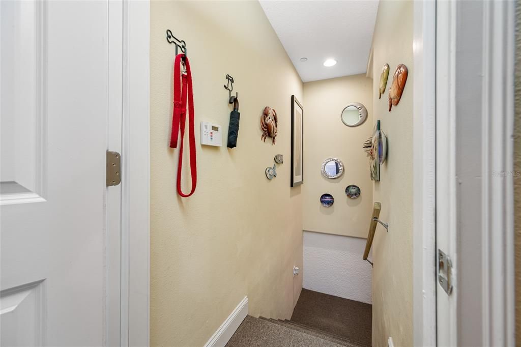 For Sale: $439,900 (3 beds, 3 baths, 2122 Square Feet)