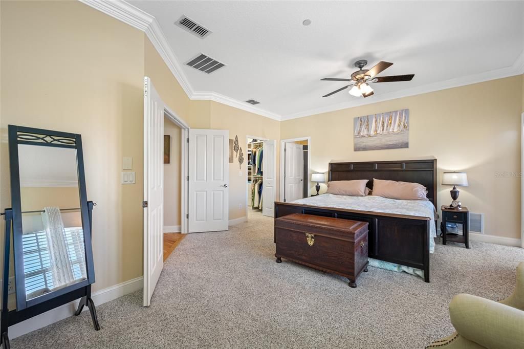 For Sale: $439,900 (3 beds, 3 baths, 2122 Square Feet)