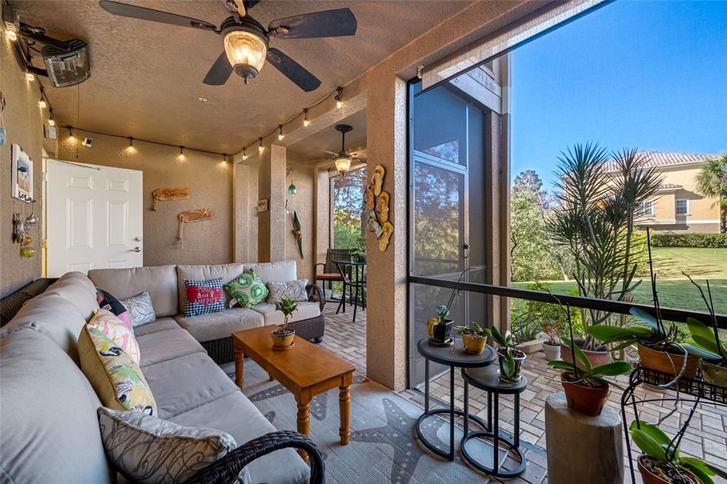 For Sale: $439,900 (3 beds, 3 baths, 2122 Square Feet)