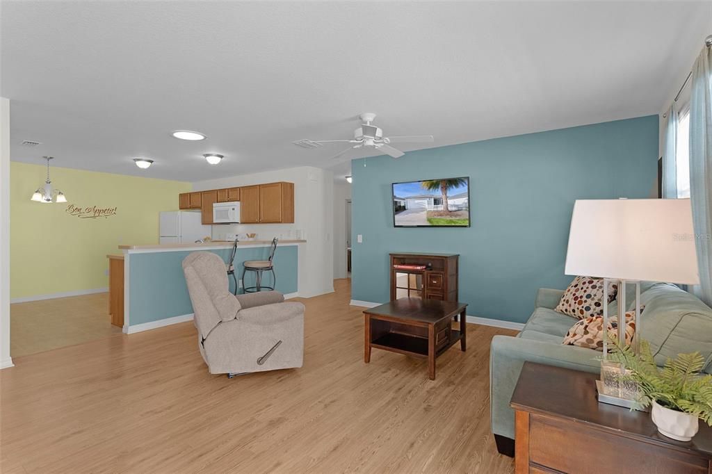 En Venta: $269,000 (2 camas, 2 baños, 1156 Pies cuadrados)