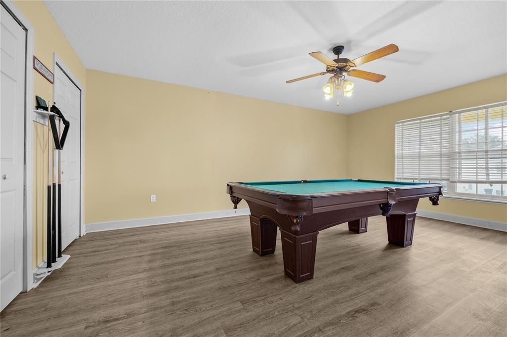 На продажу: $499,000 (5 спален, 4 ванн, 3888 Квадратных фут)