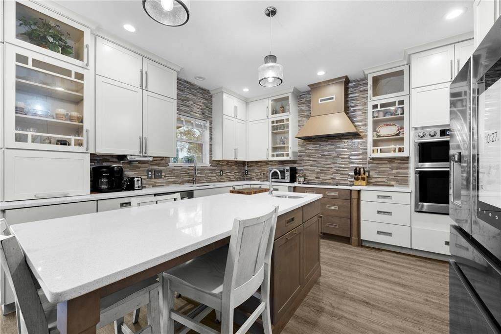 На продажу: $499,000 (5 спален, 4 ванн, 3888 Квадратных фут)