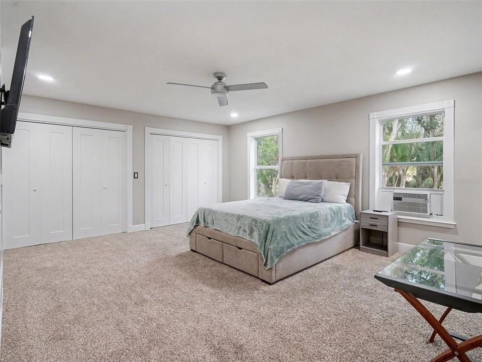 待售: $950,000 (3 贝兹, 3 浴室, 3333 平方英尺)