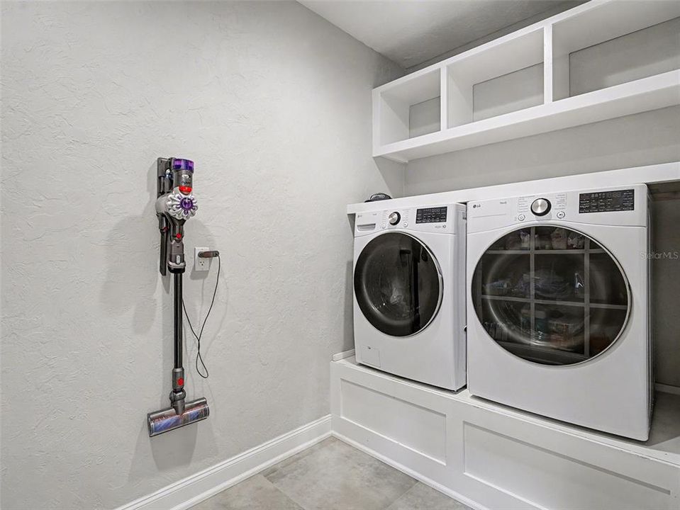 待售: $950,000 (3 贝兹, 3 浴室, 3333 平方英尺)