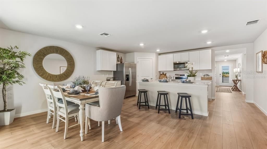 For Sale: $319,990 (4 beds, 2 baths, 1828 Square Feet)