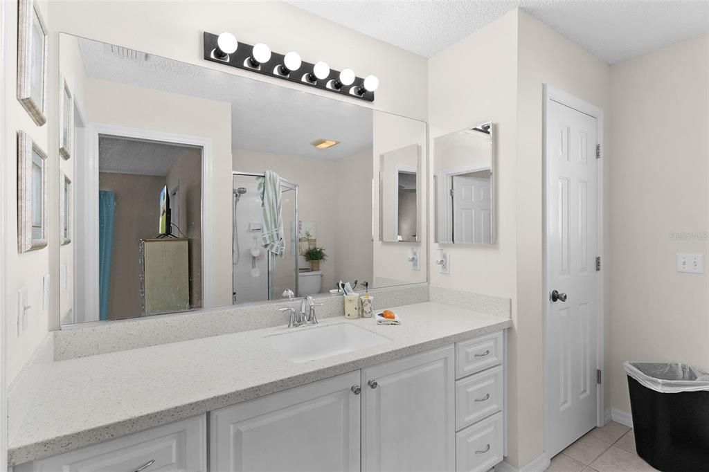 For Sale: $305,000 (2 beds, 2 baths, 1495 Square Feet)