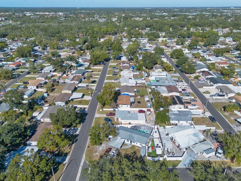 待售: $430,000 (4 贝兹, 3 浴室, 1320 平方英尺)