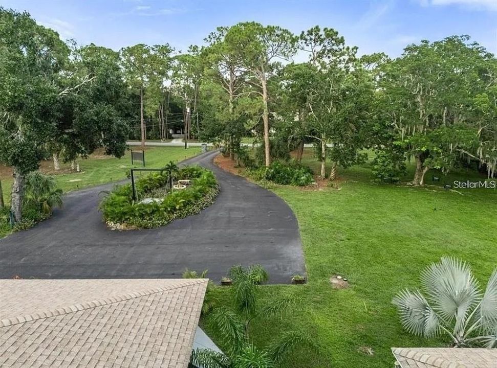 For Rent: $3,500 (5 beds, 3 baths, 2500 Square Feet)