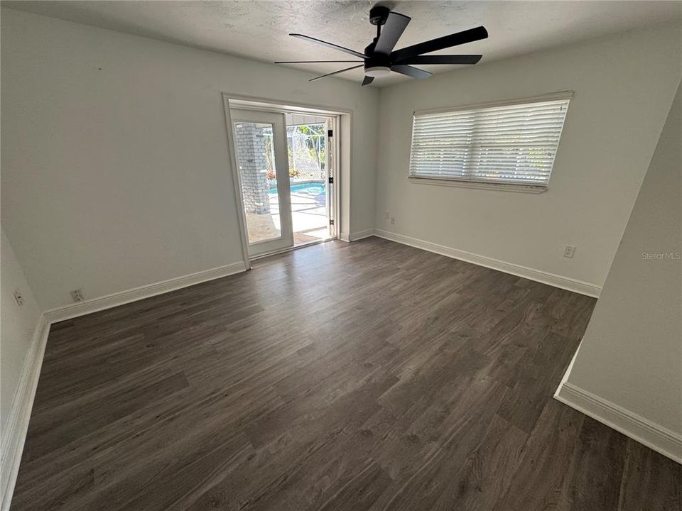 For Rent: $3,500 (5 beds, 3 baths, 2500 Square Feet)