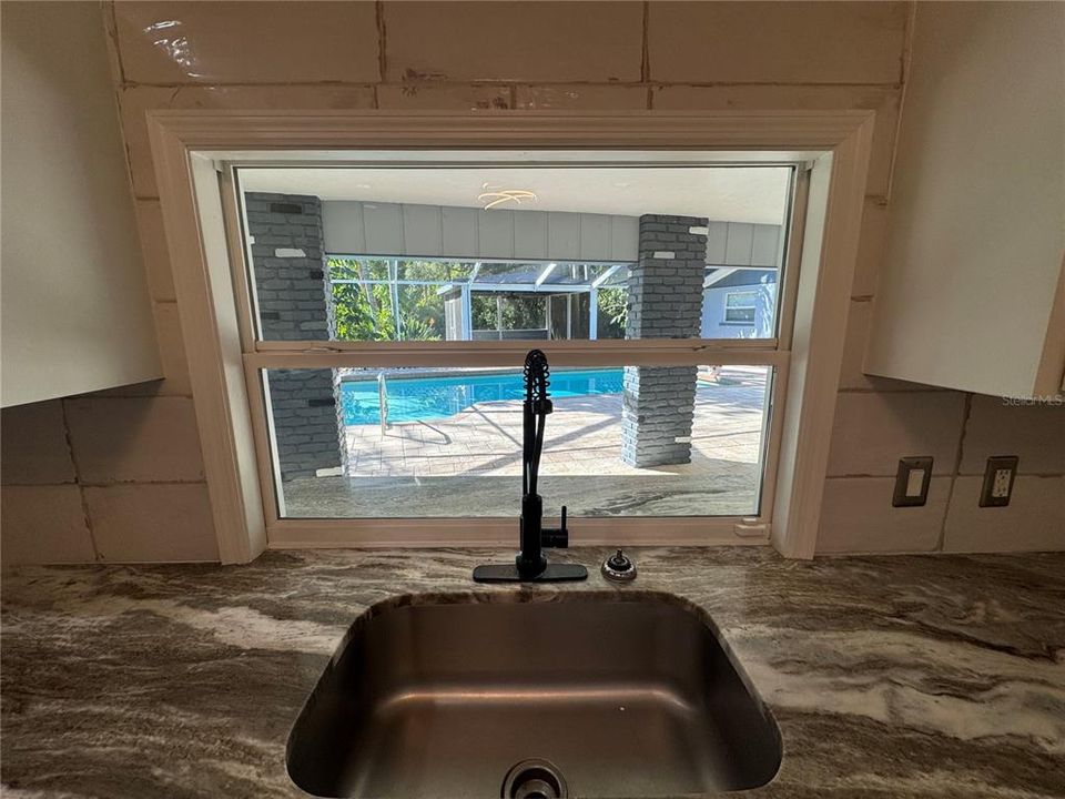 For Rent: $3,500 (5 beds, 3 baths, 2500 Square Feet)