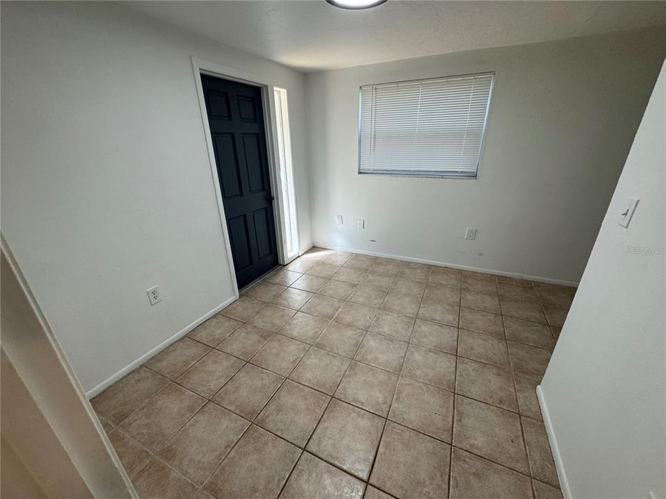 For Rent: $3,500 (5 beds, 3 baths, 2500 Square Feet)