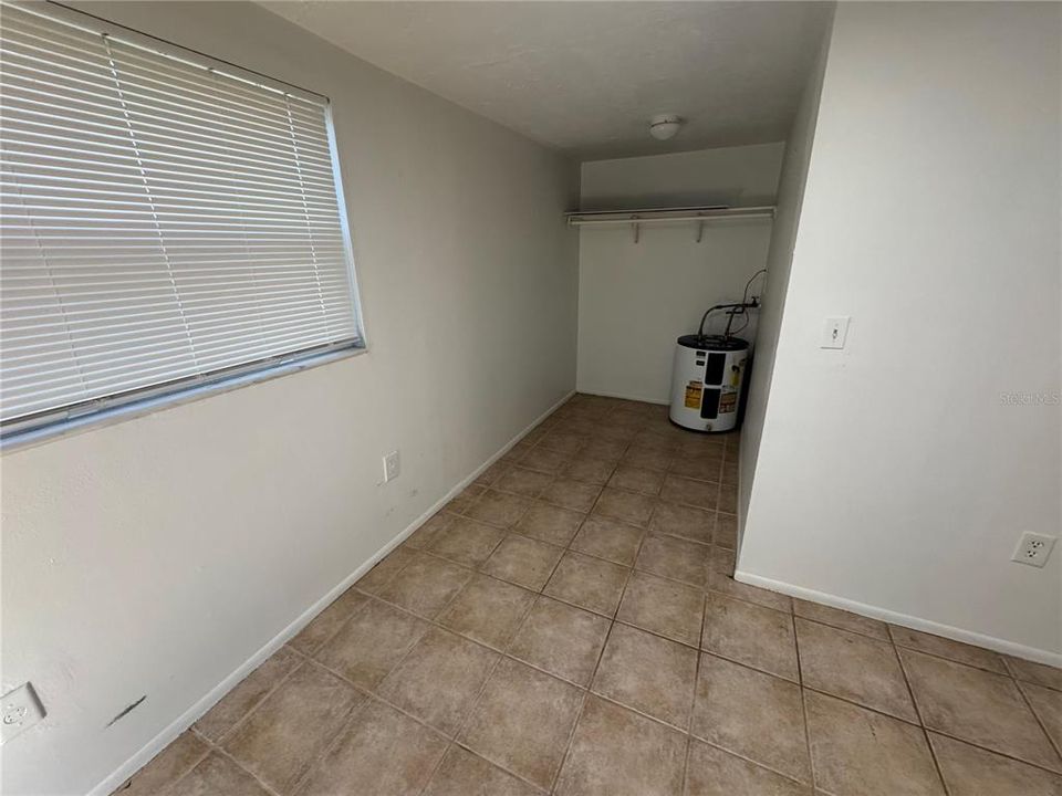 For Rent: $3,500 (5 beds, 3 baths, 2500 Square Feet)