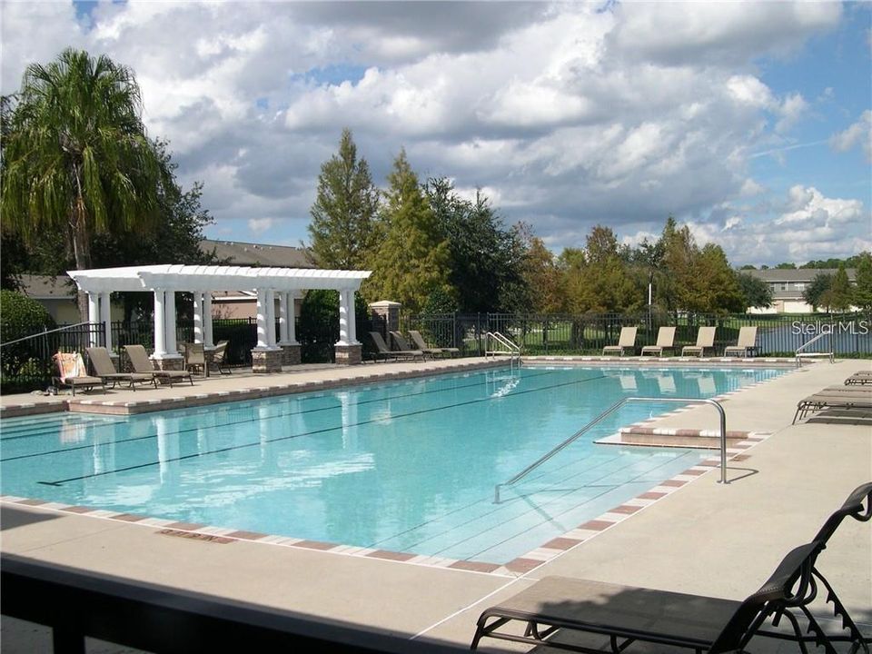 For Rent: $2,350 (2 beds, 2 baths, 1360 Square Feet)