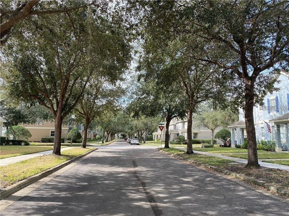 For Rent: $2,350 (2 beds, 2 baths, 1360 Square Feet)