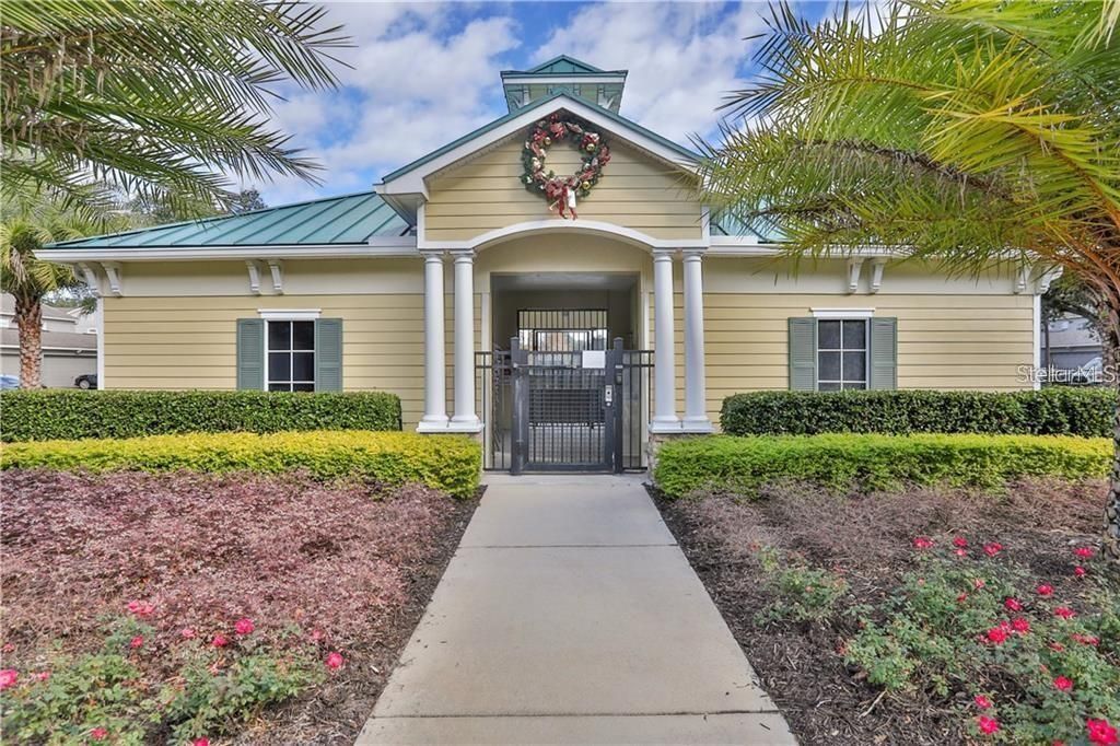 For Rent: $2,350 (2 beds, 2 baths, 1360 Square Feet)