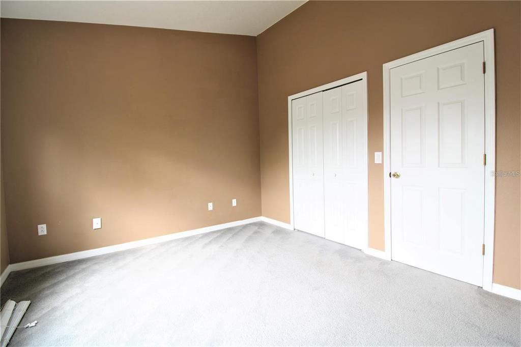 For Rent: $2,350 (2 beds, 2 baths, 1360 Square Feet)