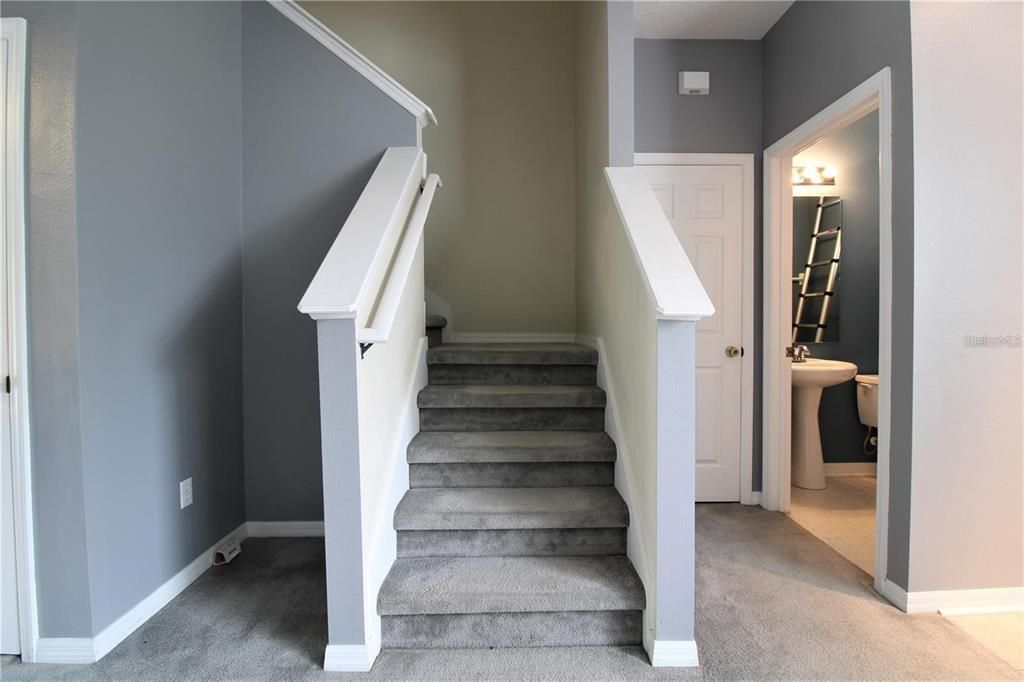 For Rent: $2,350 (2 beds, 2 baths, 1360 Square Feet)