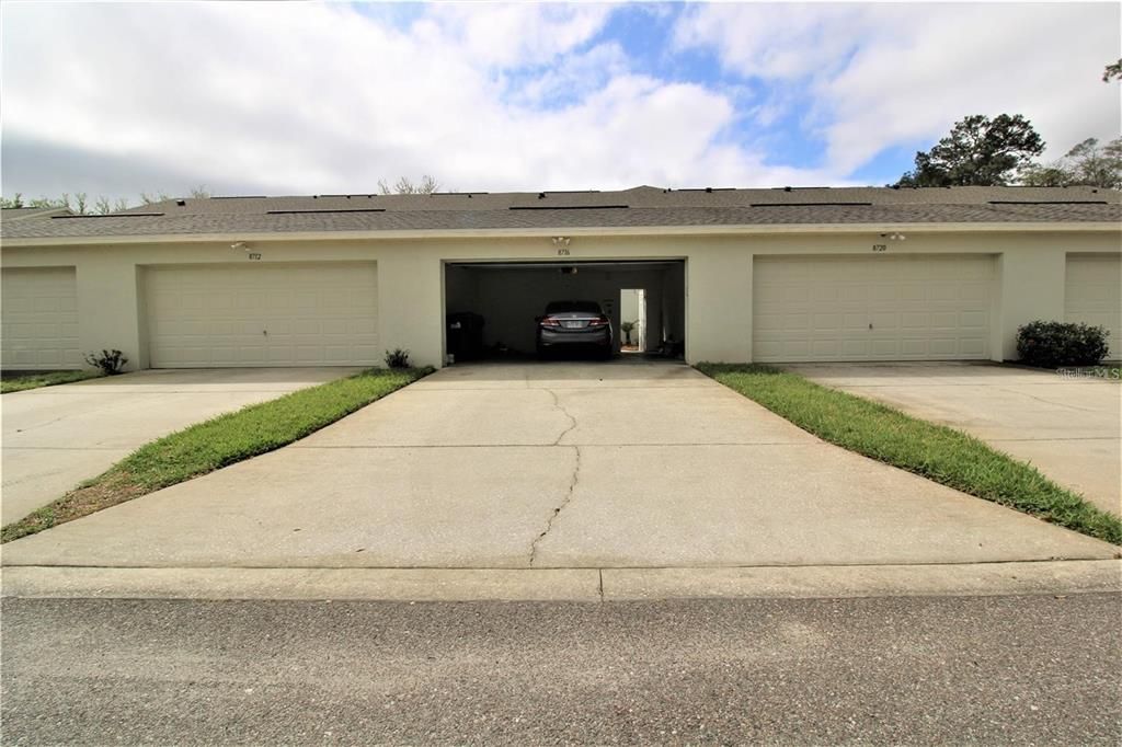 For Rent: $2,350 (2 beds, 2 baths, 1360 Square Feet)