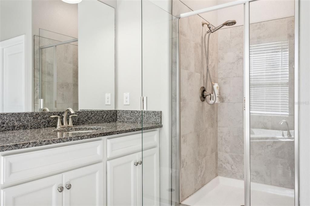 For Rent: $4,000 (5 beds, 3 baths, 3834 Square Feet)