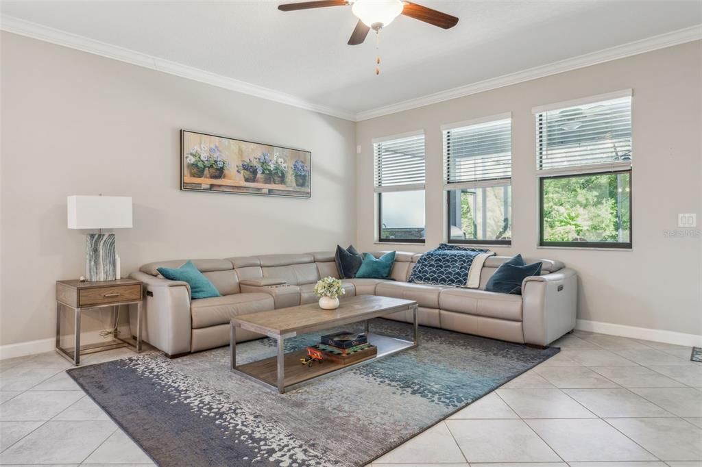 For Rent: $4,000 (5 beds, 3 baths, 3834 Square Feet)