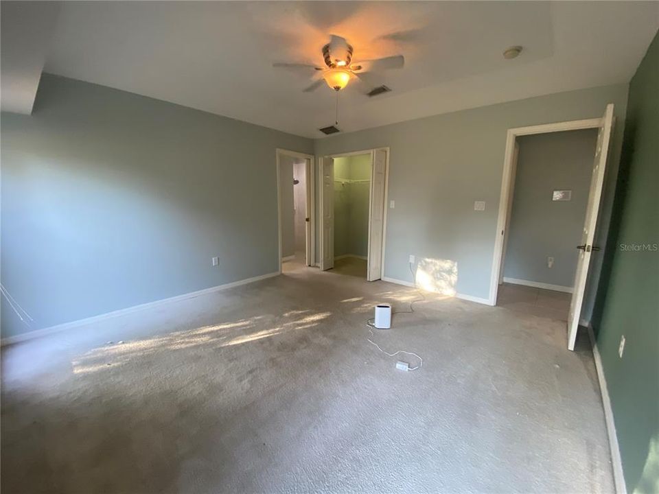 For Rent: $1,850 (3 beds, 2 baths, 1703 Square Feet)