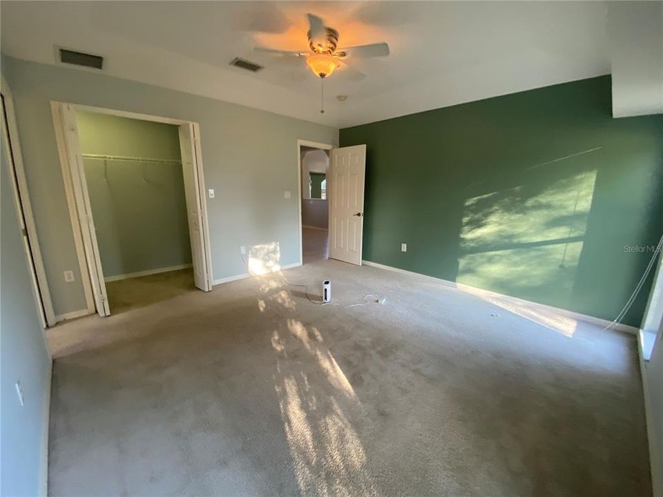 For Rent: $1,850 (3 beds, 2 baths, 1703 Square Feet)