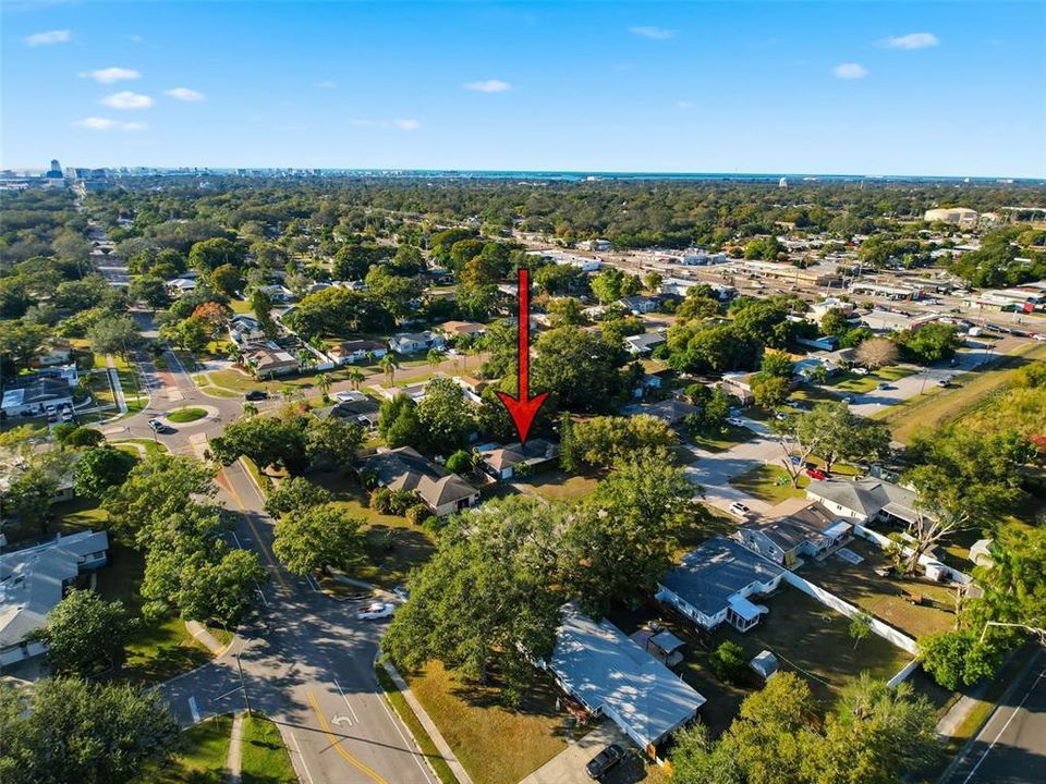 For Sale: $315,000 (2 beds, 1 baths, 1122 Square Feet)