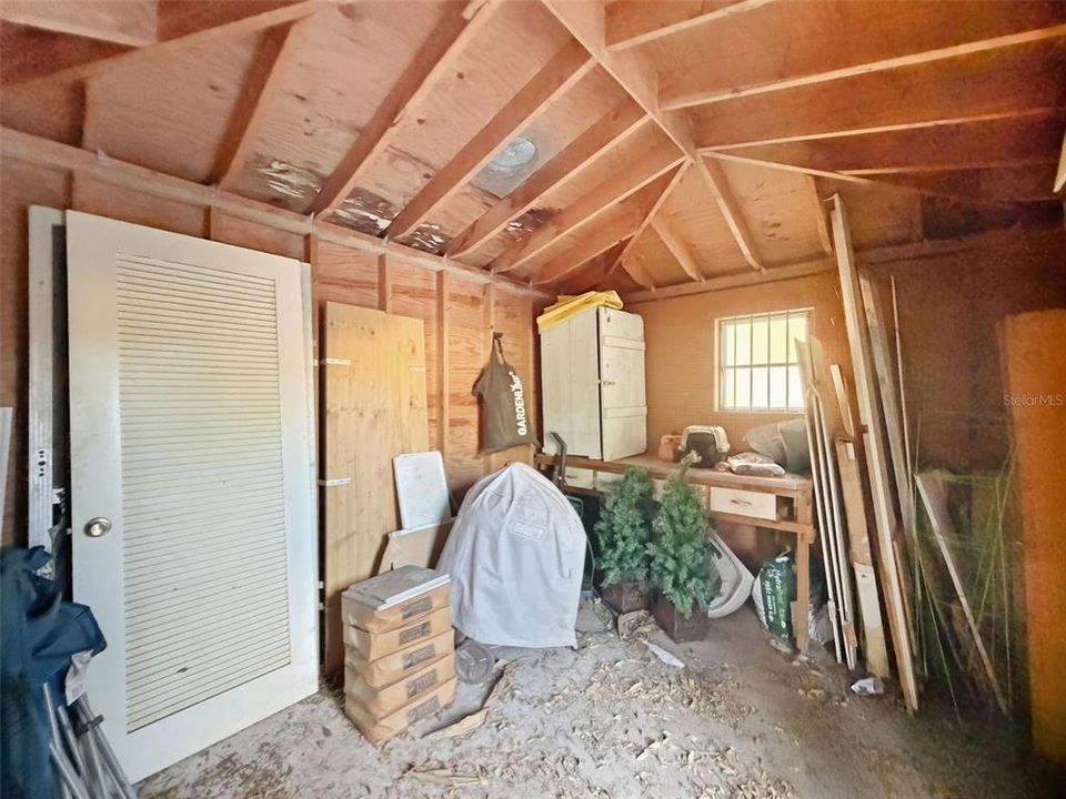 For Sale: $315,000 (2 beds, 1 baths, 1122 Square Feet)