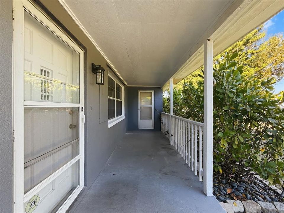 For Sale: $315,000 (2 beds, 1 baths, 1122 Square Feet)