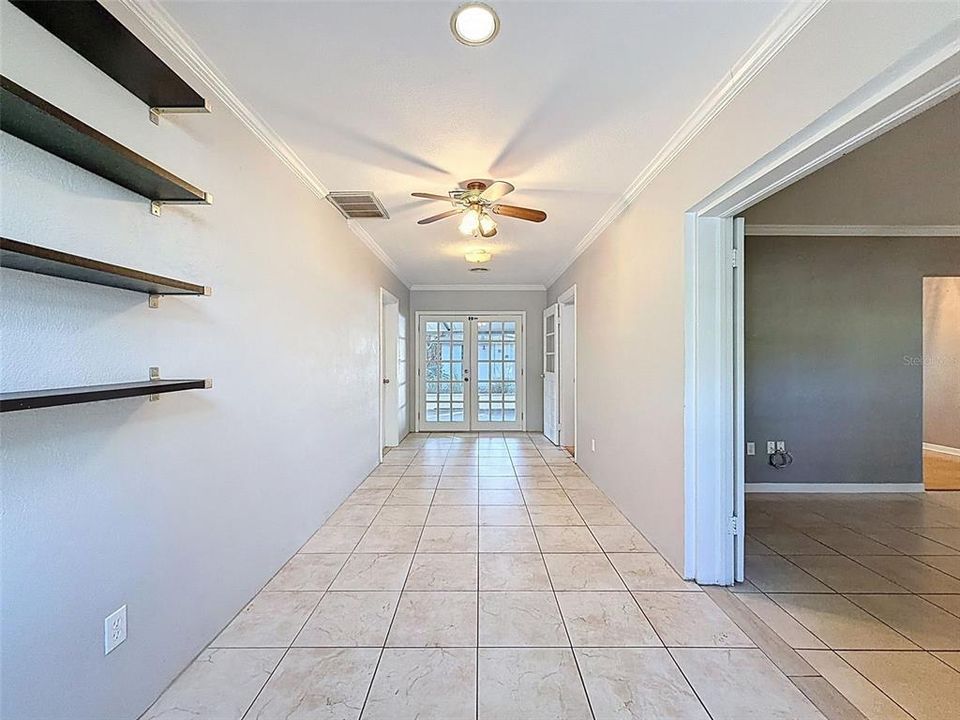 For Sale: $315,000 (2 beds, 1 baths, 1122 Square Feet)