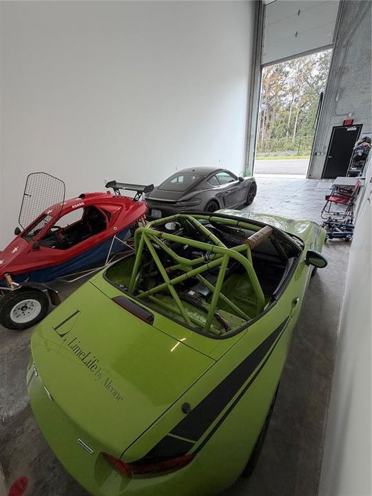 待售: $430,000 (0 贝兹, 0 浴室, 738 平方英尺)