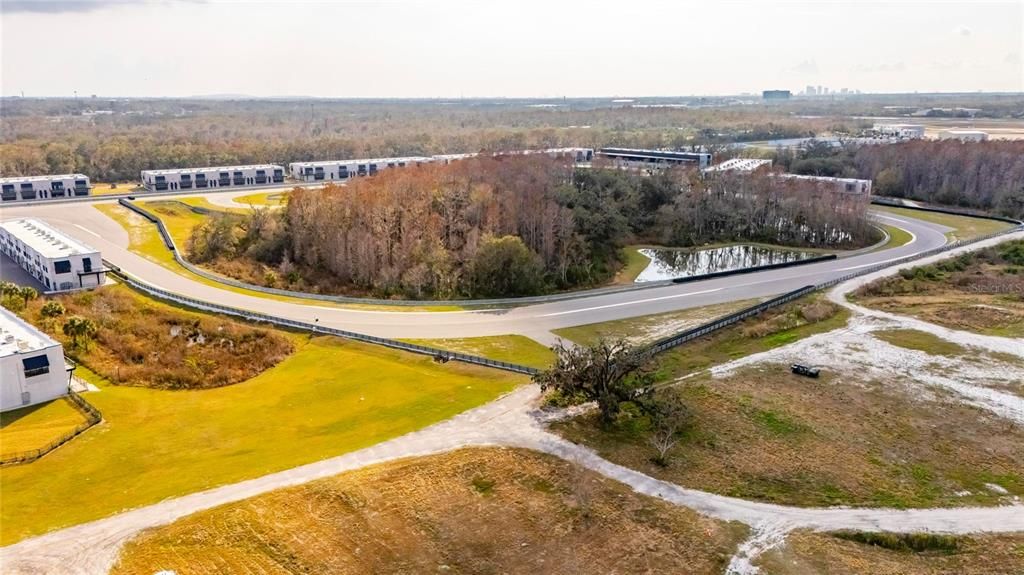 待售: $430,000 (0 贝兹, 0 浴室, 738 平方英尺)