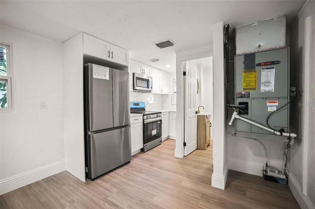 For Sale: $679,000 (4 beds, 2 baths, 1617 Square Feet)