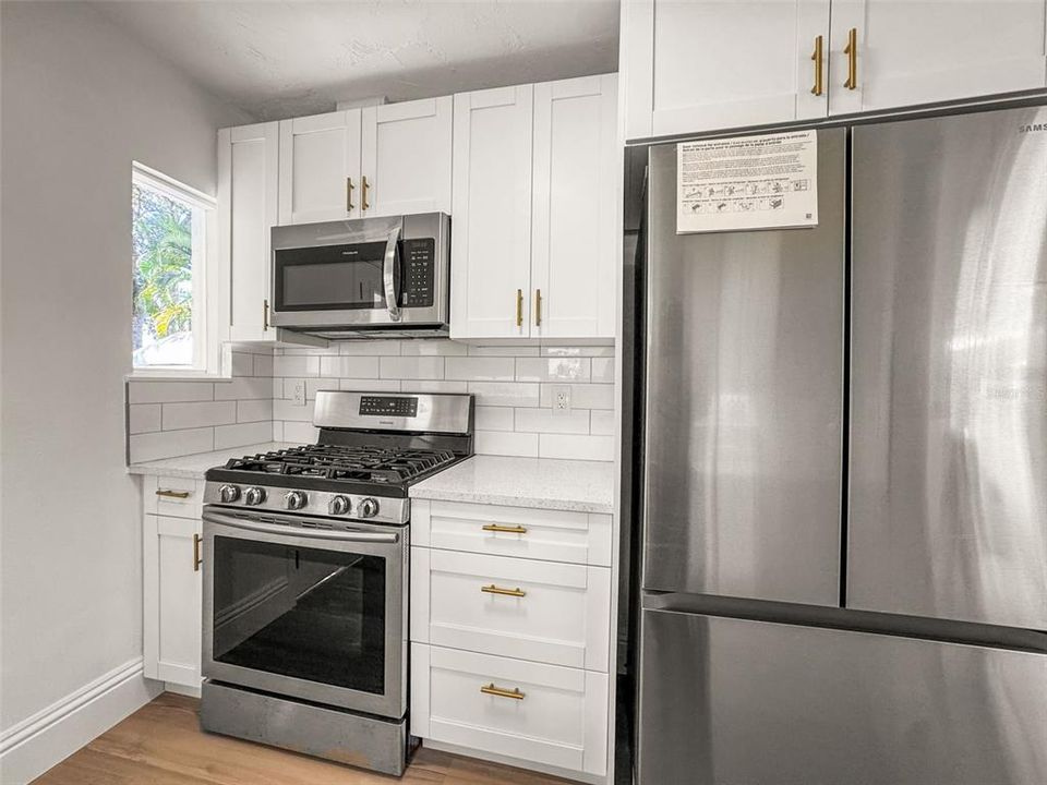 For Sale: $679,000 (4 beds, 2 baths, 1617 Square Feet)