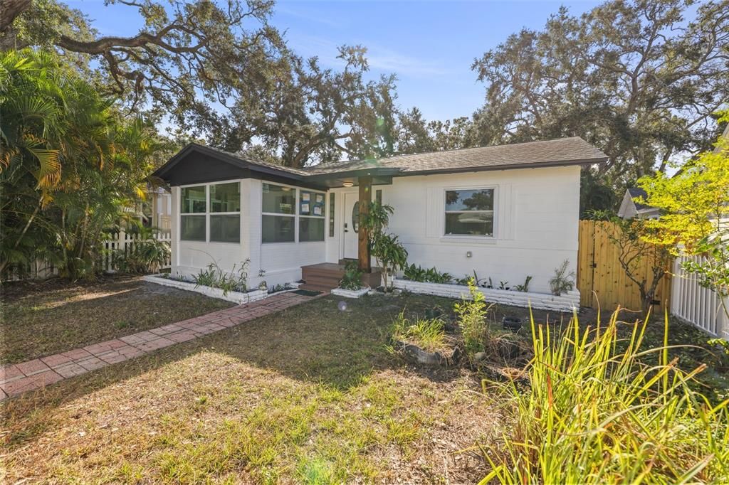 For Sale: $679,000 (4 beds, 2 baths, 1617 Square Feet)
