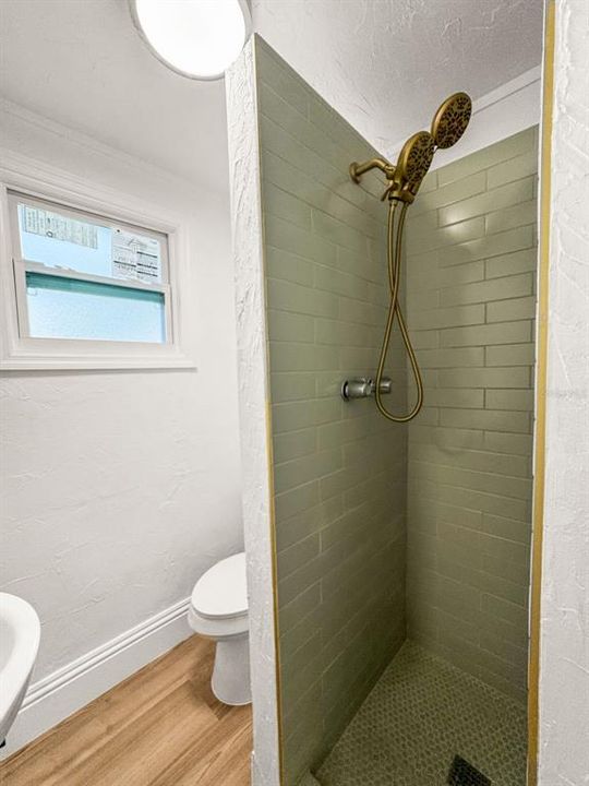 For Sale: $679,000 (4 beds, 2 baths, 1617 Square Feet)