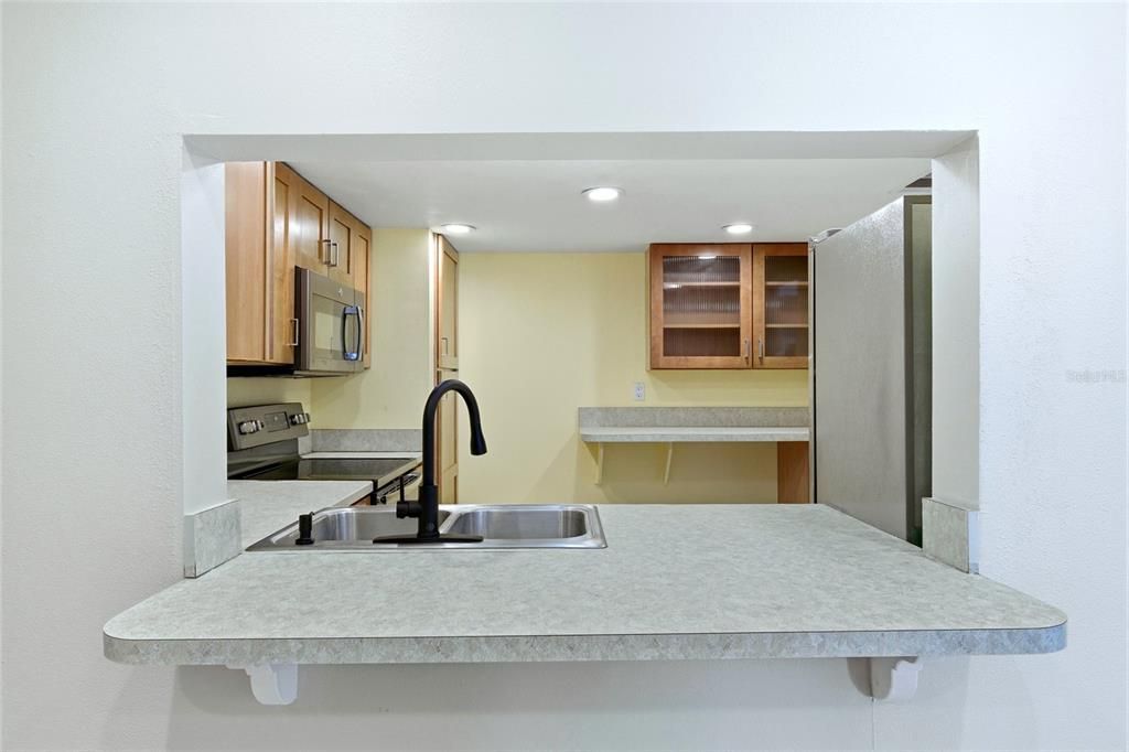 待售: $230,000 (2 贝兹, 2 浴室, 1293 平方英尺)