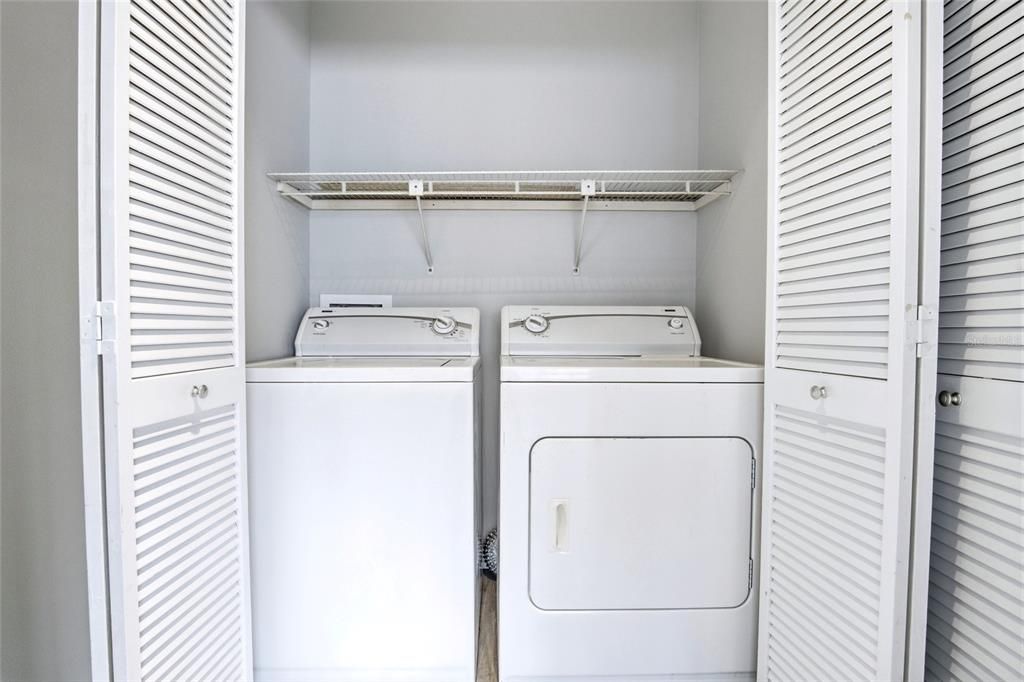 待售: $230,000 (2 贝兹, 2 浴室, 1293 平方英尺)