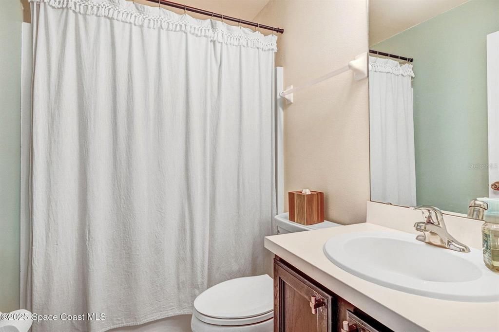 For Sale: $377,000 (3 beds, 2 baths, 1473 Square Feet)