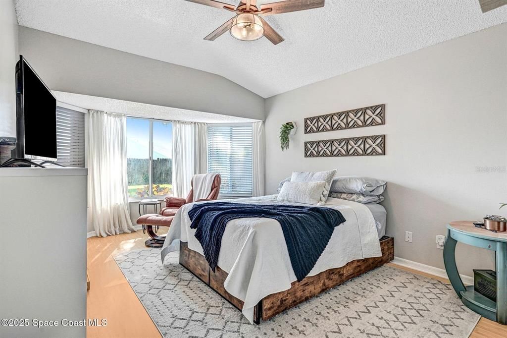 For Sale: $377,000 (3 beds, 2 baths, 1473 Square Feet)