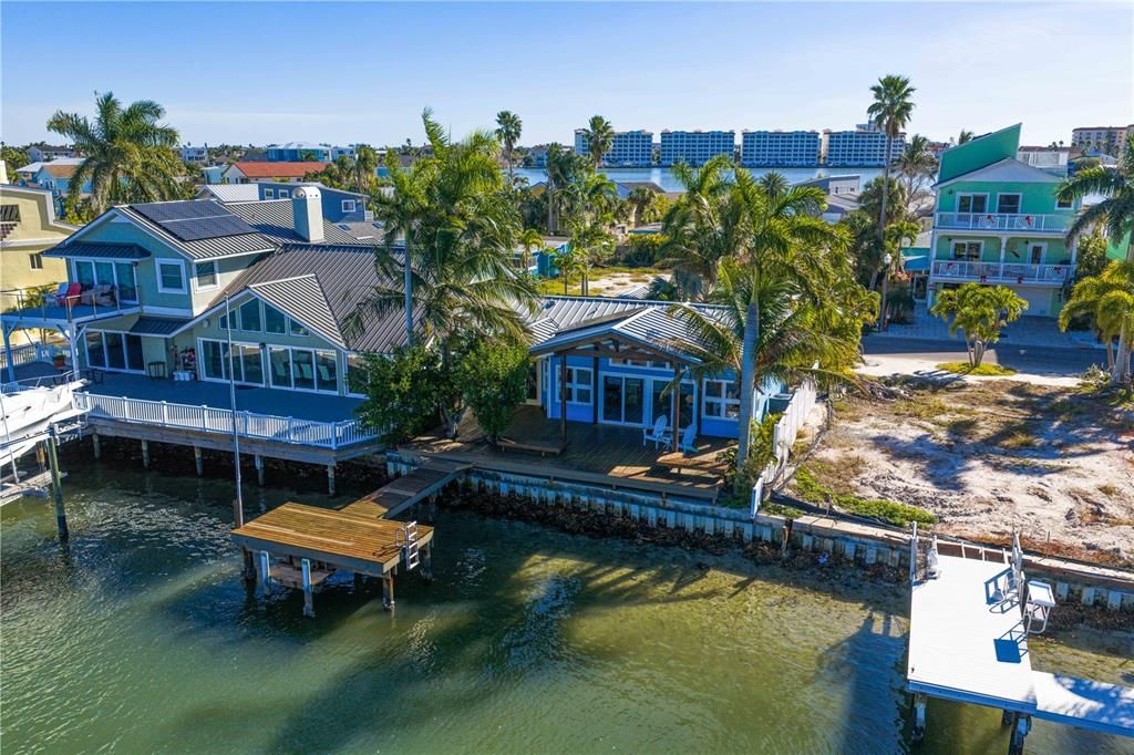 待售: $650,000 (2 贝兹, 2 浴室, 1195 平方英尺)