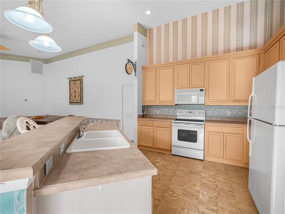 En Venta: $350,000 (2 camas, 2 baños, 1326 Pies cuadrados)