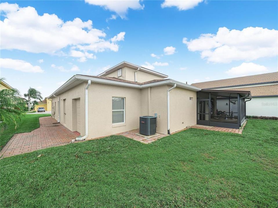 En Venta: $350,000 (2 camas, 2 baños, 1326 Pies cuadrados)